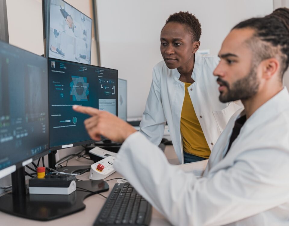 Algoritmos que Revolucionam Diagnósticos Médicos Algoritmos que Revolucionam Diagnósticos Médicos