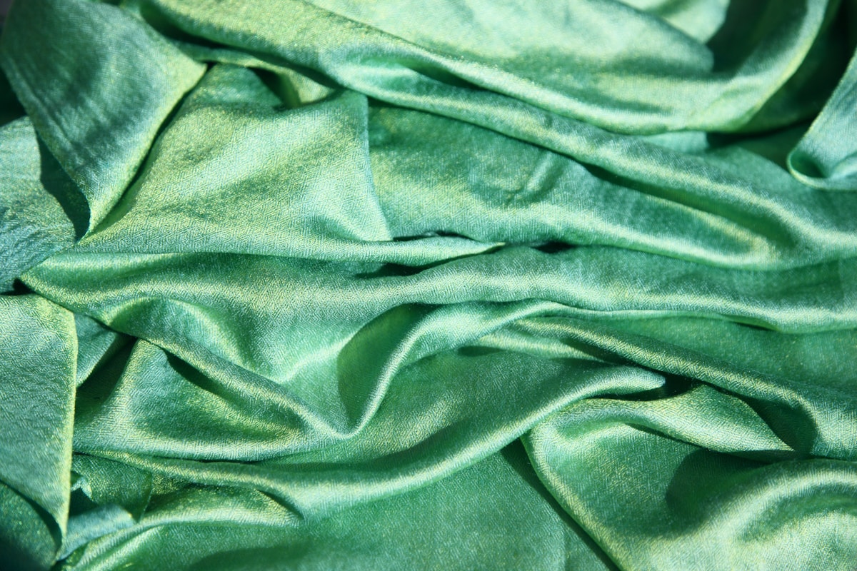 A ciência por trás da criação de tecidos inteligentes para moda premium green textile