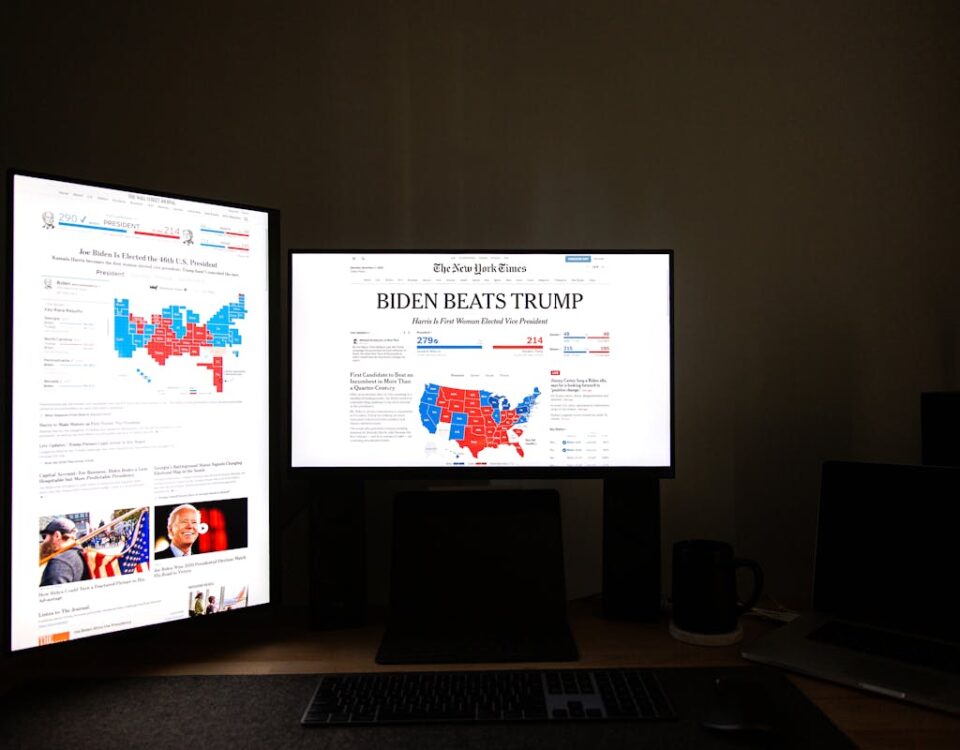 Inteligência artificial nas eleições: criando previsões eleitorais Black Flat Screen Computer Monitor with Headline News on Display