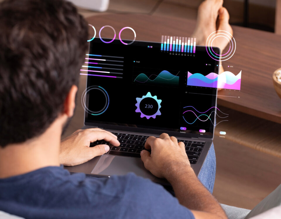 Ferramentas que aceleram tarefas e aumentam a eficiência Ferramentas que aceleram tarefas e aumentam a eficiência