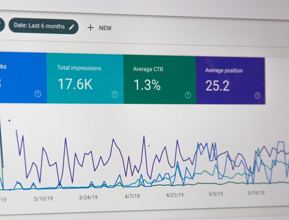 Como fazer seu site aparecer no ChatGPT: principais dicas de SEO monitor screengrab
