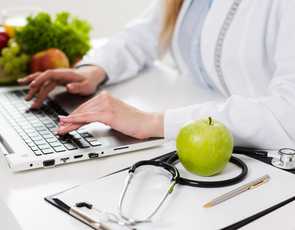 Como integrar bancos de dados nutricionais em sistemas