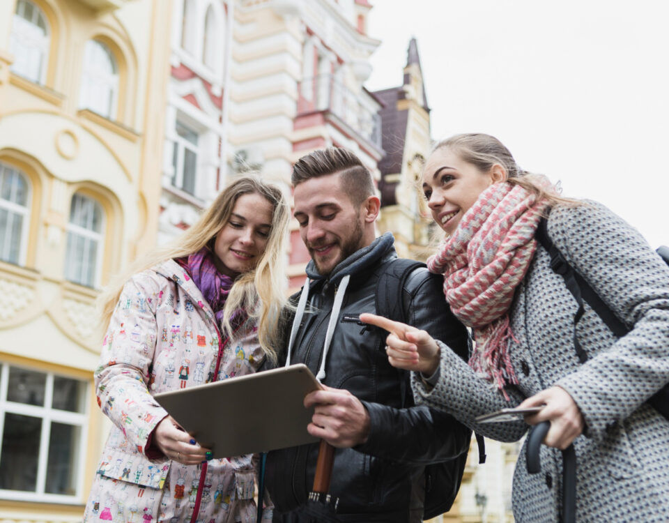 Ferramentas digitais para roteiros internacionais mais seguros Ferramentas digitais para roteiros internacionais mais seguros