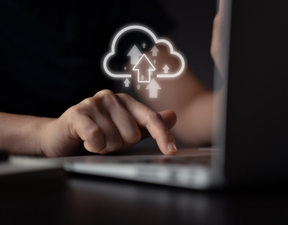 Backup em nuvem ou local: qual é mais seguro? Backup em nuvem ou local: qual é mais seguro?