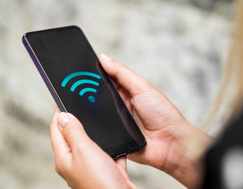 Rede do condomínio segura: VLAN, VPN e controle zero trust Rede do condomínio segura: VLAN, VPN e controle zero trust