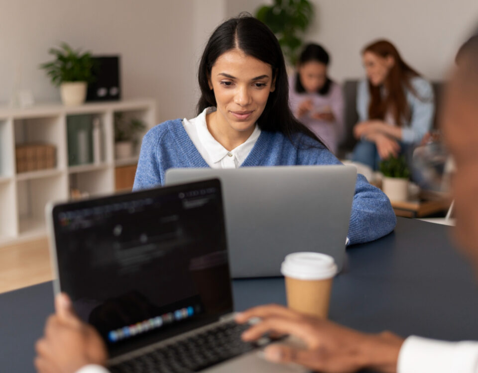 Cursos profissionalizantes aceleram a formação em áreas digitais