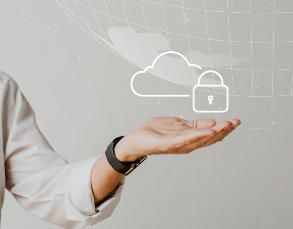 Dados sensíveis e LGPD: desafios em plataformas de cuidado