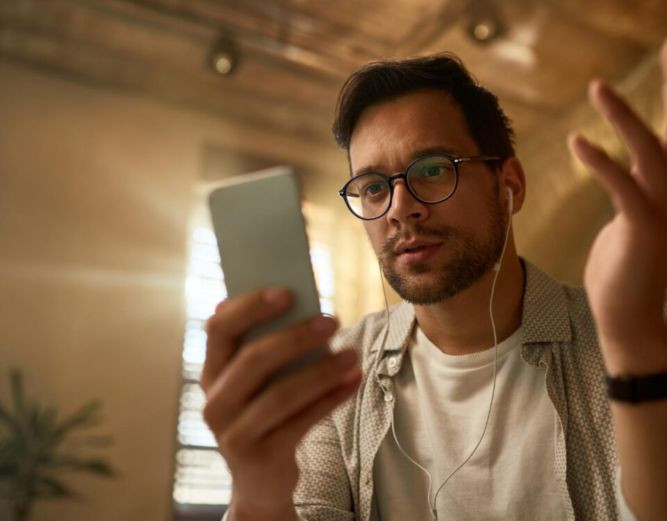 O que existe por trás de lembretes inteligentes no WhatsApp