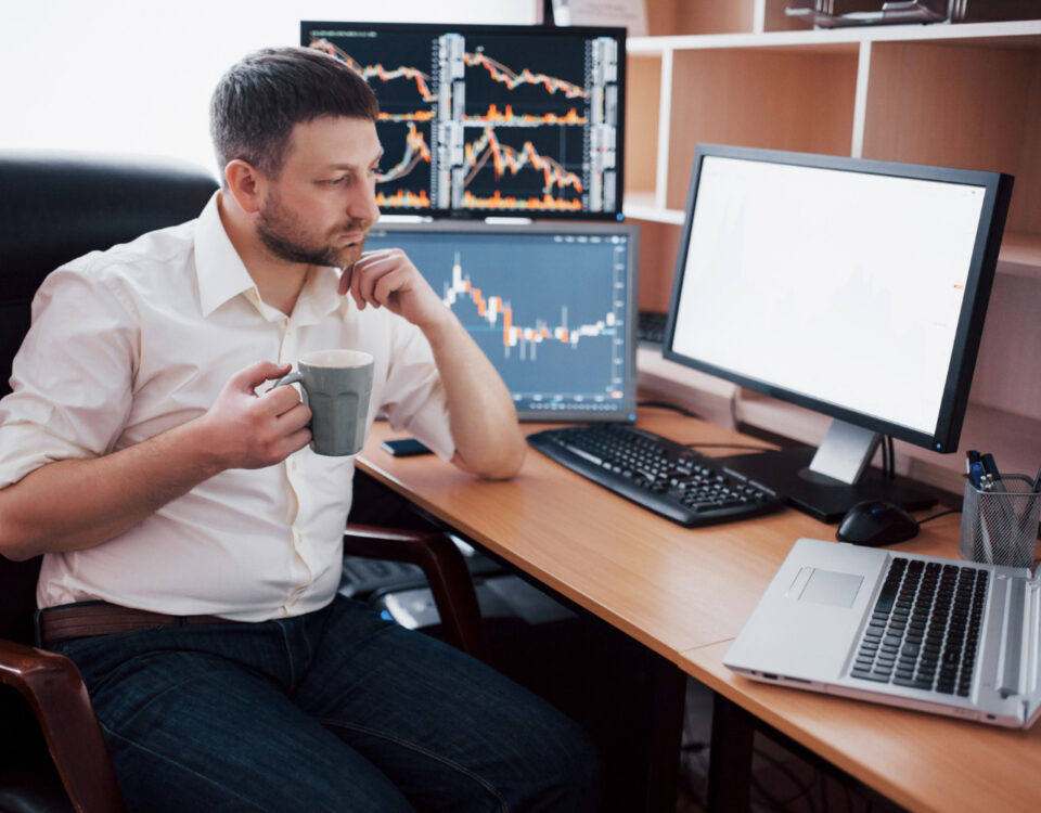 Como investir em ações em 2026? Cinco pontos de atenção para o investidor