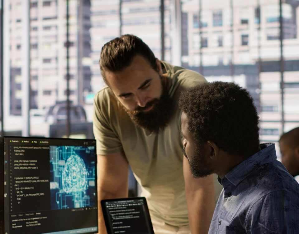 Nenhum software é melhor do que a mente de quem o desenvolve: a engenharia por trás das pessoas que constroem tecnologia