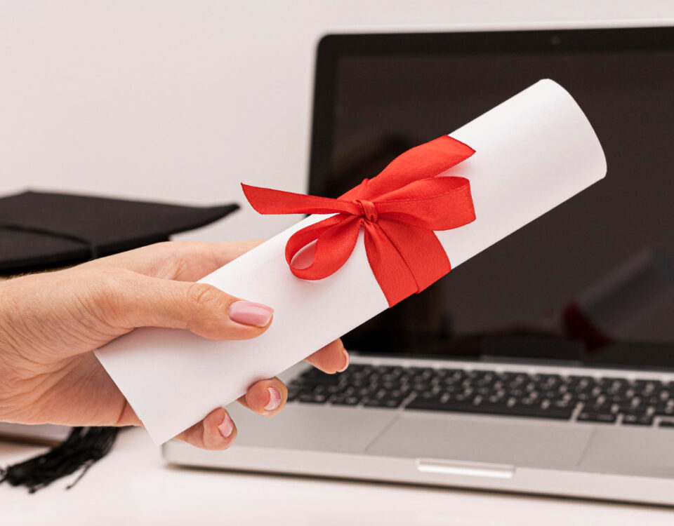 Diploma ou portfólio: o que abre mais portas em tecnologia?